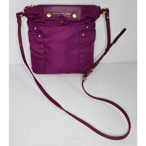 Marc by Marc Jacobs Preppy Nylon Sia Swingpack Crossbody Bag Fuchsia - Picture 2 of 11